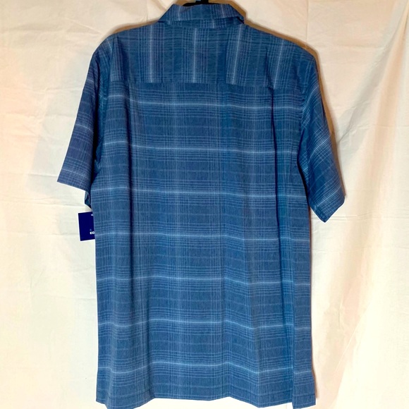 Basic Editions Short Sleeve Button Down Shirt - Picture 2 of 3